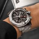 Breitling Avenger Chronograph GMT 45 - Bild 5