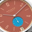 NOMOS Glashütte Tangente 38 Datum Ziegelblau  - Bild 5